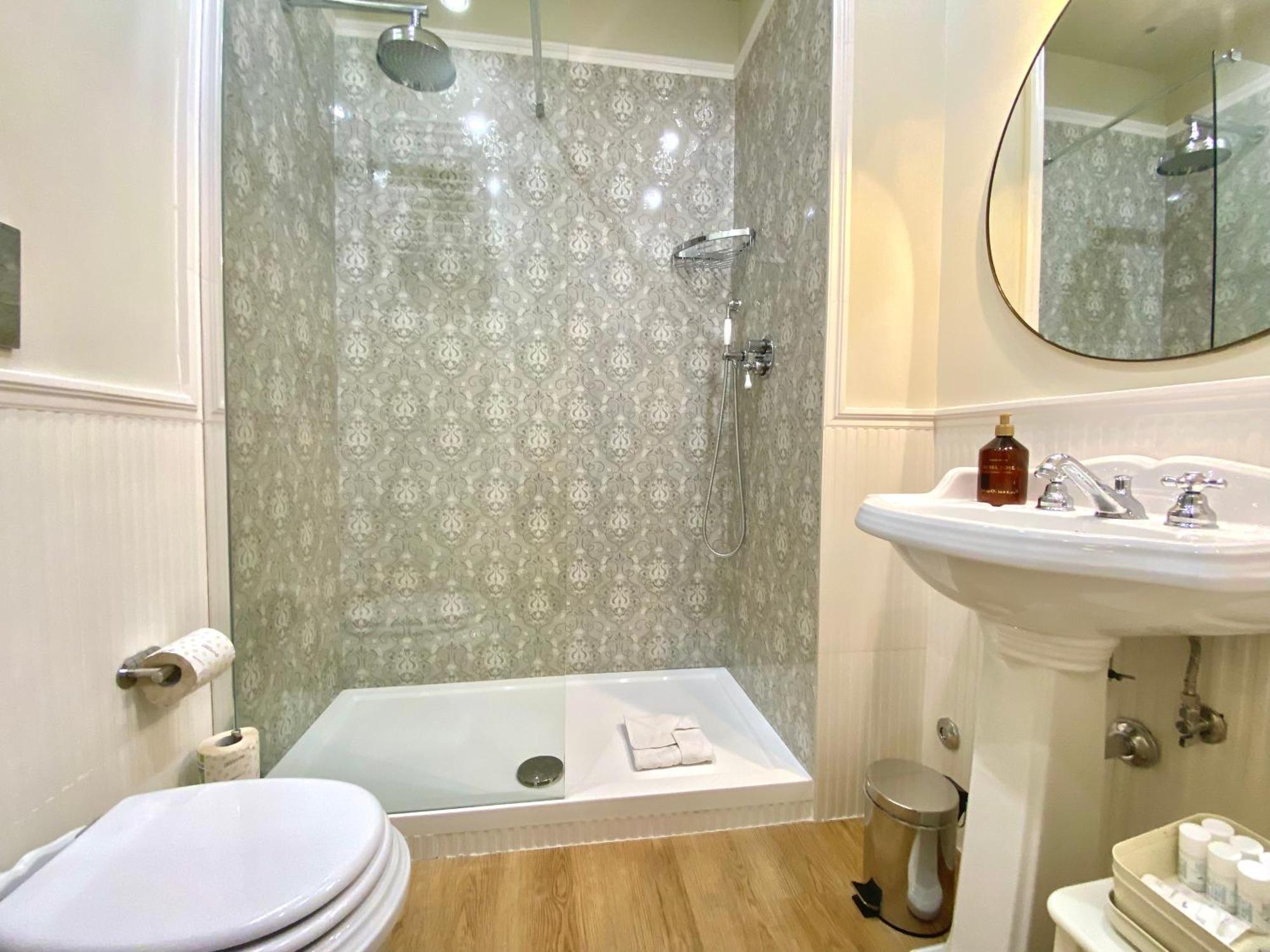 Queen Of Rome Luxury Rooms Kültér fotó
