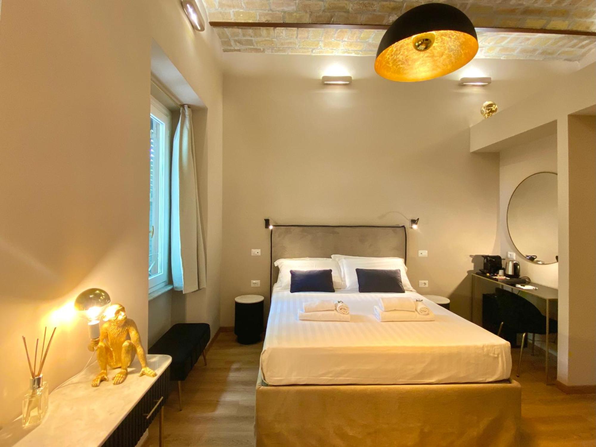 Queen Of Rome Luxury Rooms Kültér fotó