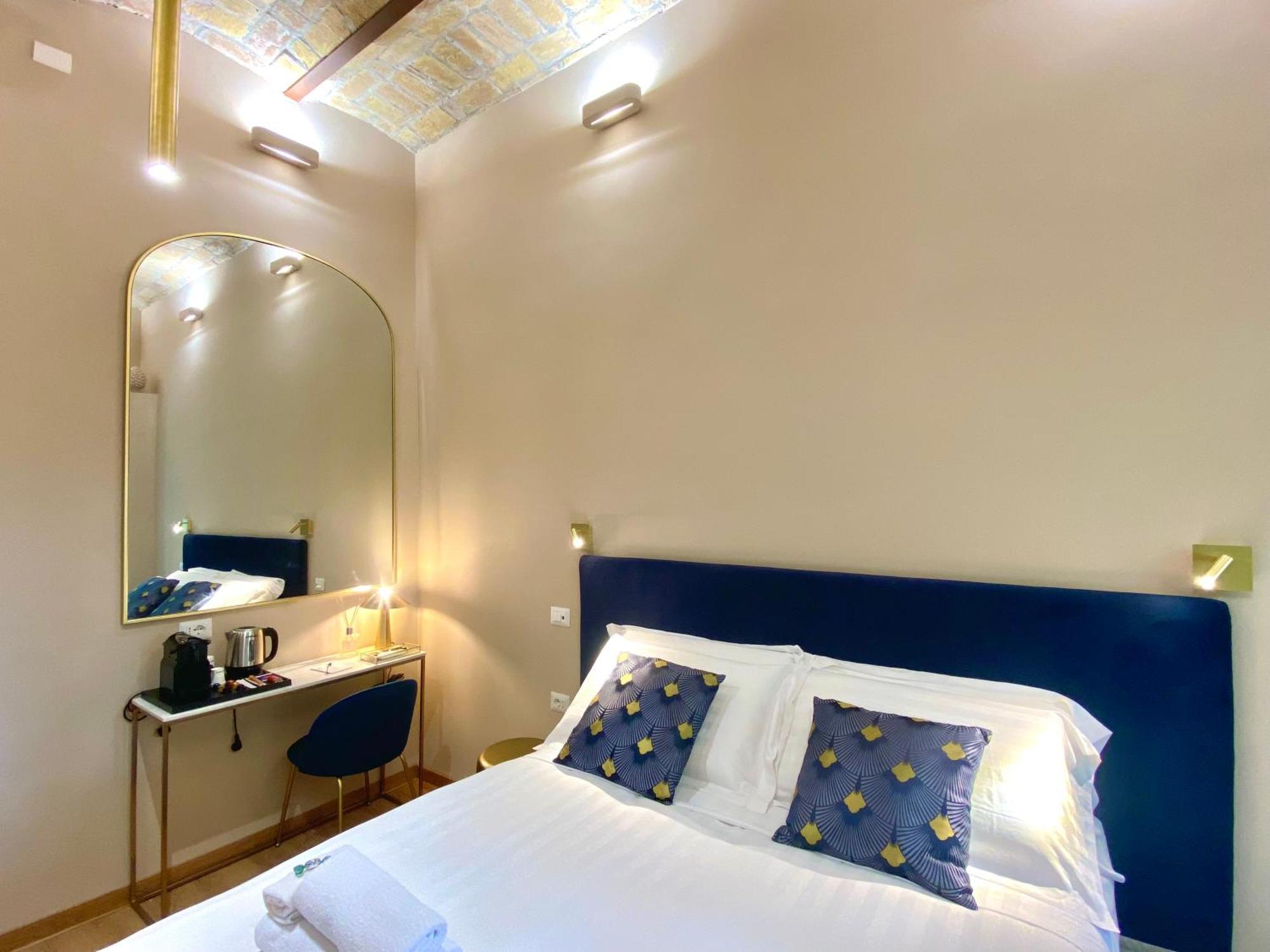Queen Of Rome Luxury Rooms Kültér fotó