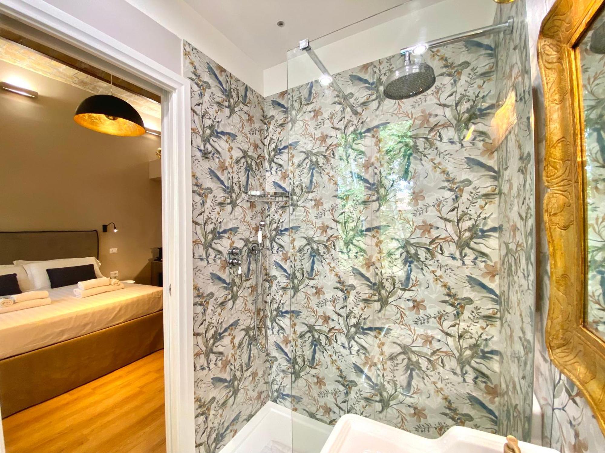 Queen Of Rome Luxury Rooms Kültér fotó