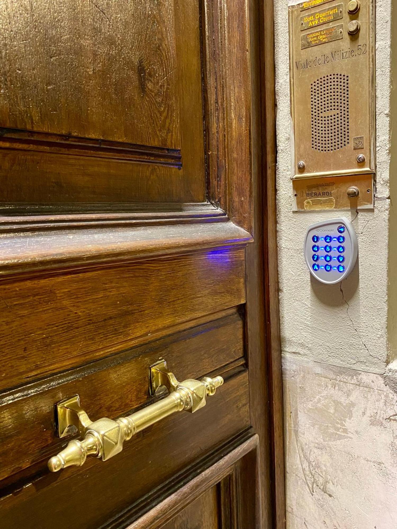 Queen Of Rome Luxury Rooms Kültér fotó